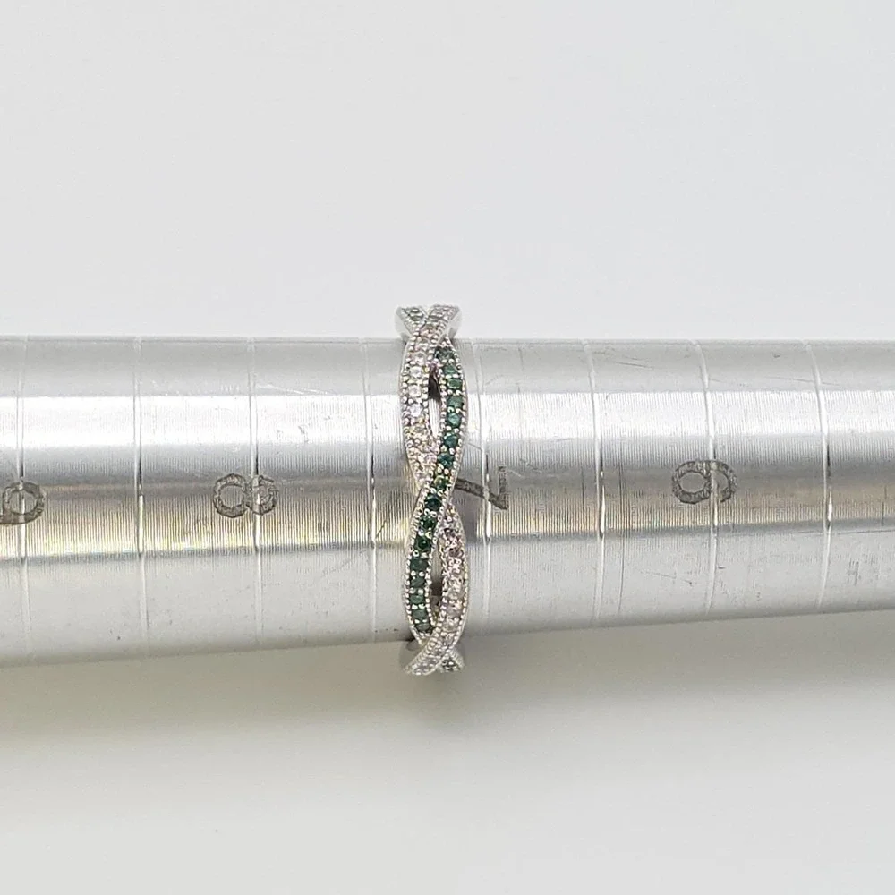 Vtg 925 Sterling‎ Silver Ring Criss-Cross Green Crystal Cubic Zirconia Size 7.25